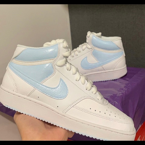 Women’s Nike Court Vision Mid - Picture 3 of 4